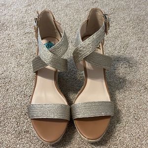 Brand new Fergalicious by Fergie champagne wedges size 10
